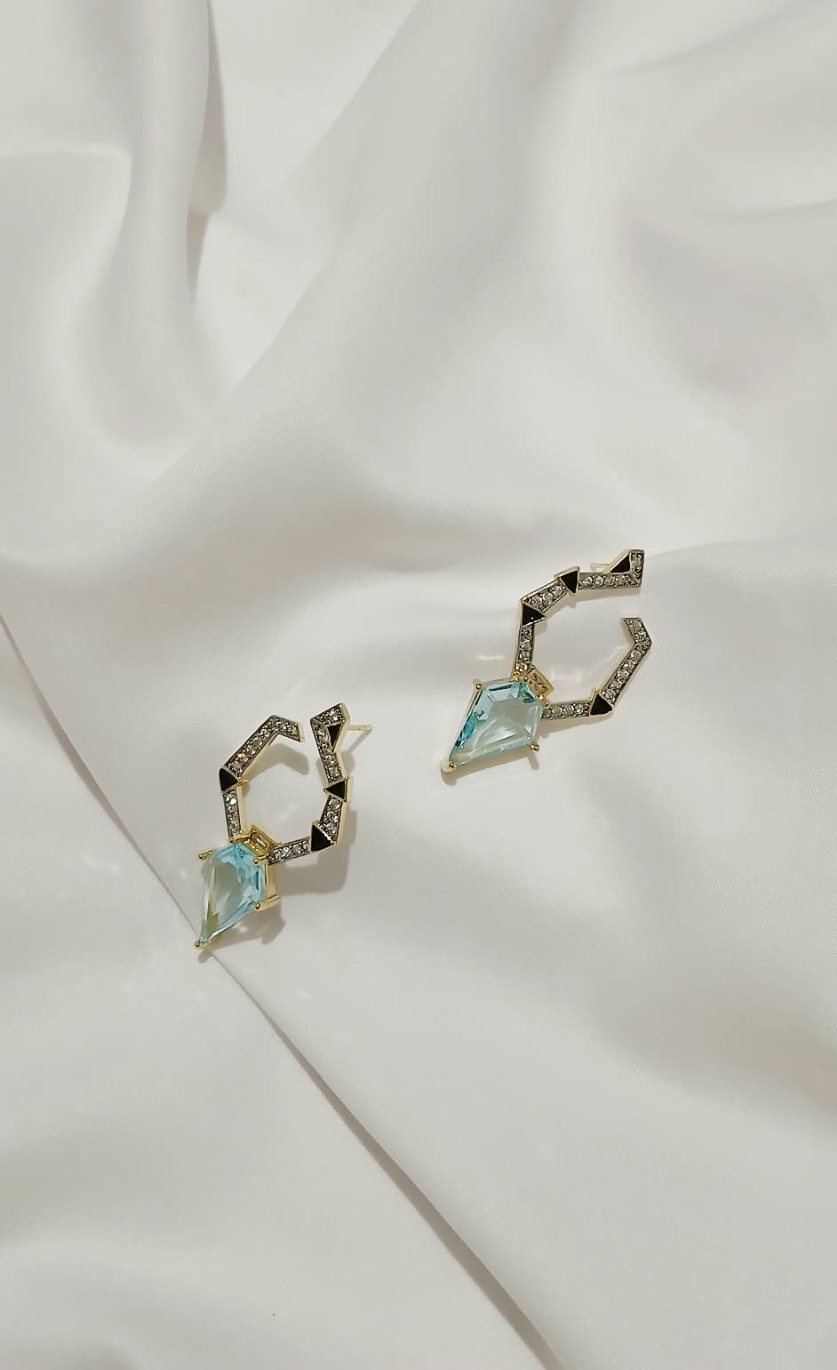 zirkon özel seri küpe